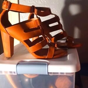 9 CHARLOTTE RUSSE HEELS